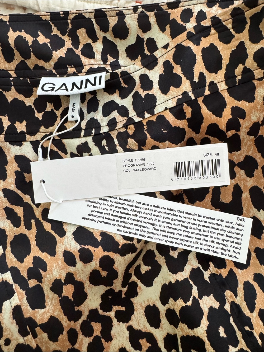 Ganni Leopard Print Midi Silk Skirt - Picture 3 of 5